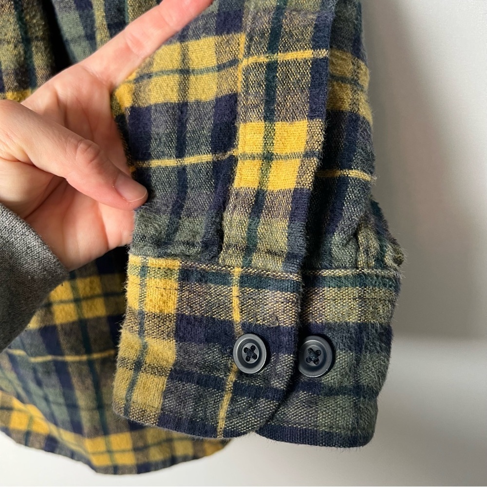 L.L Bean Men’s Plaid Flannel Button Down Shirt Yellow Green Gorpcore Medium Reg - Picture 4 of 8